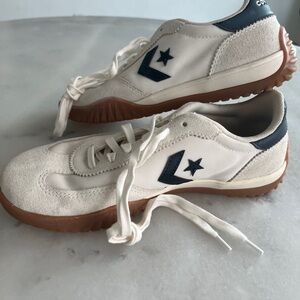 Converse Run All Star Women 8 Men’s 6.5 Trainer Low-Top Sneaker Like New